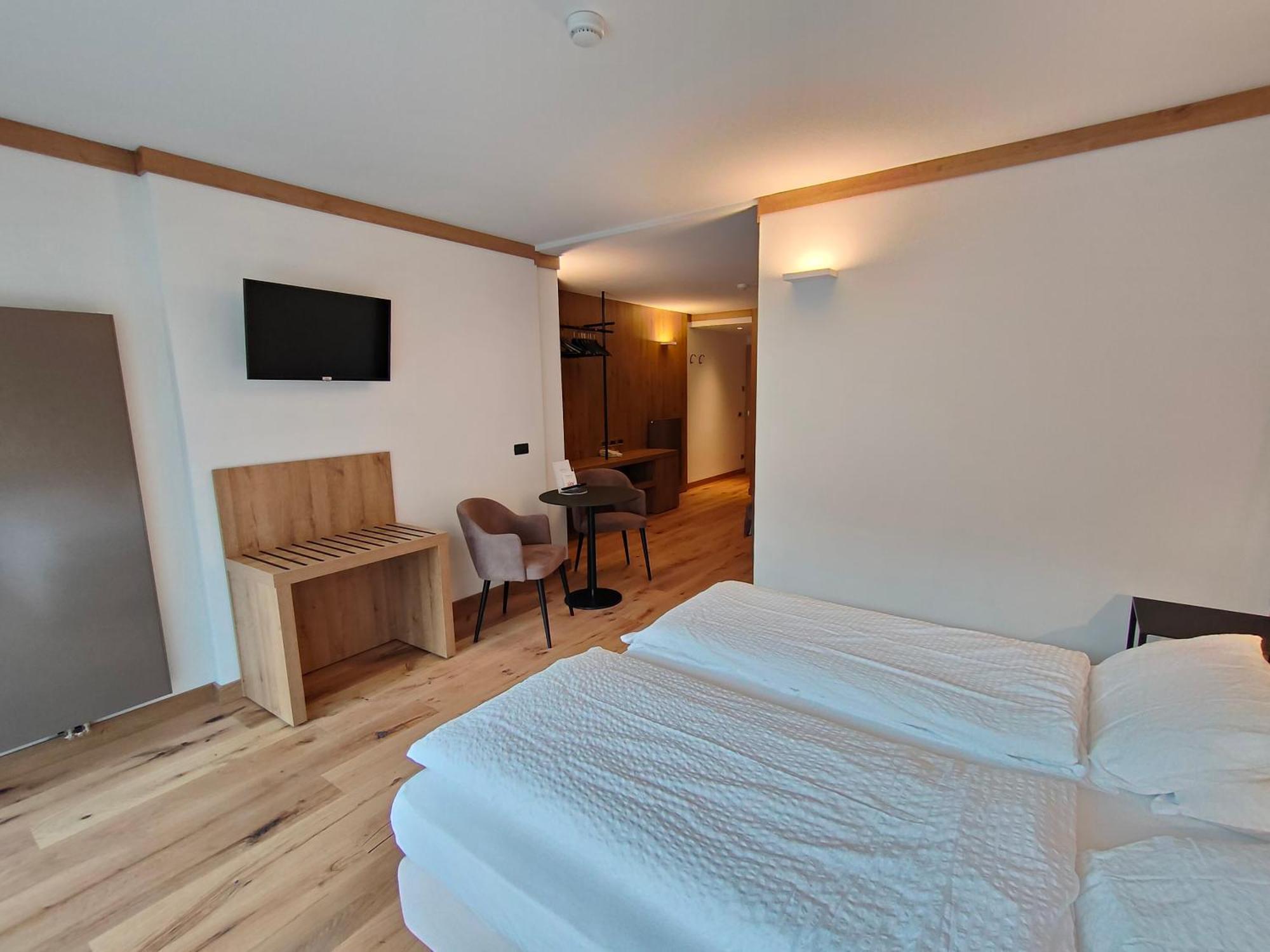 Ideal Hotel