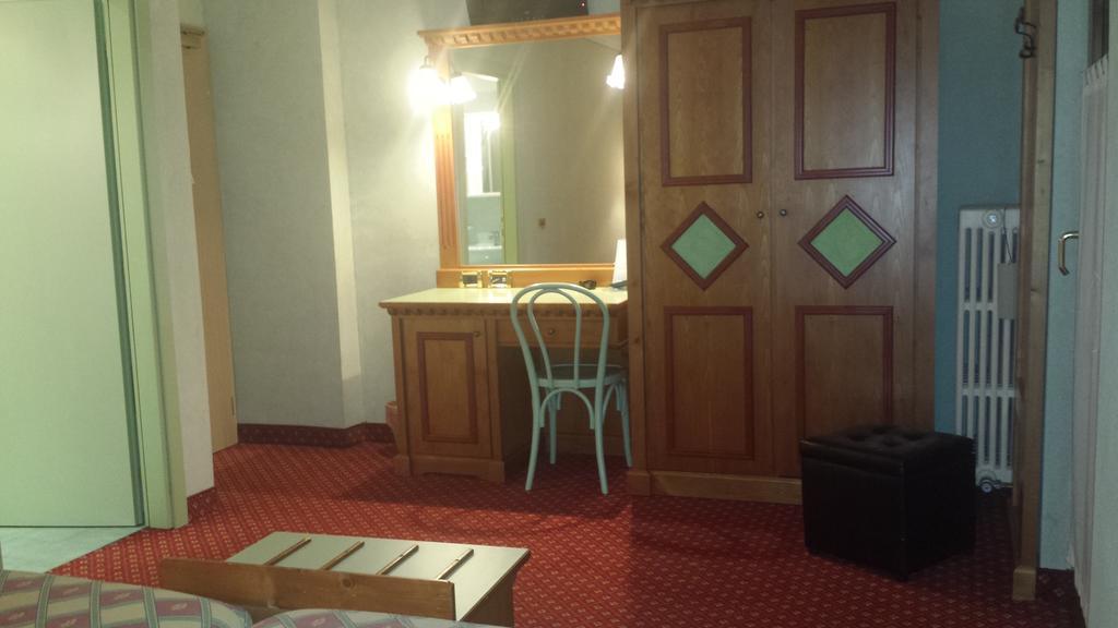 Ideal Hotel 4*